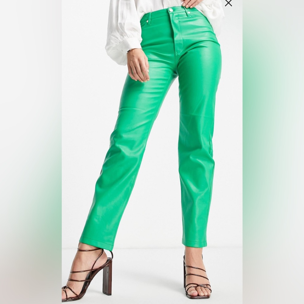 FAUX LEATHER PANTS IN GREEN